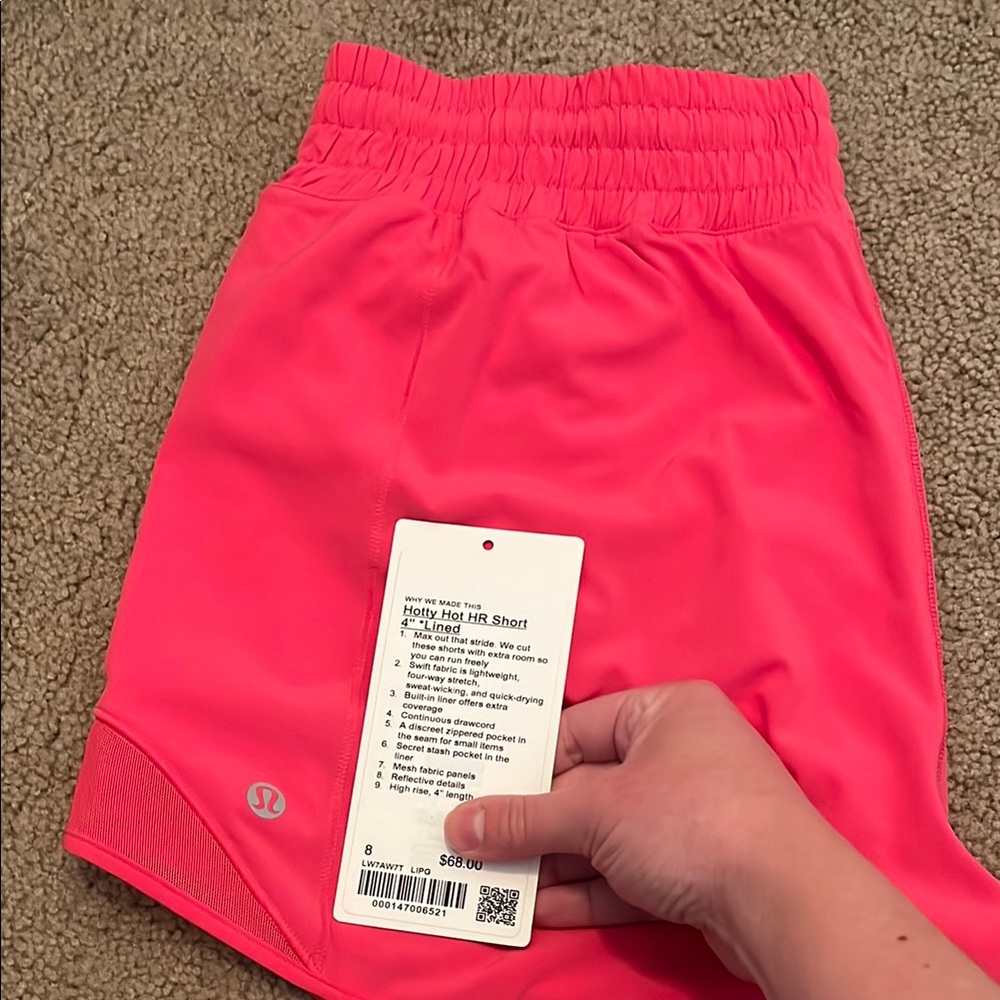 Women’s Lululemon Athletica Hotty Hot HR Short 4” Lined